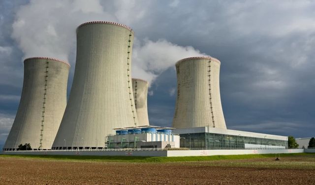 Mısır, ilk nükleer santralin 2028'de şebekeye bağlanmayı planlıyor