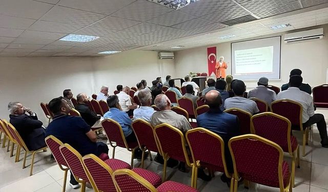 Pervari'de üreticilere bitki koruma ve B-Reçete eğitimi verildi