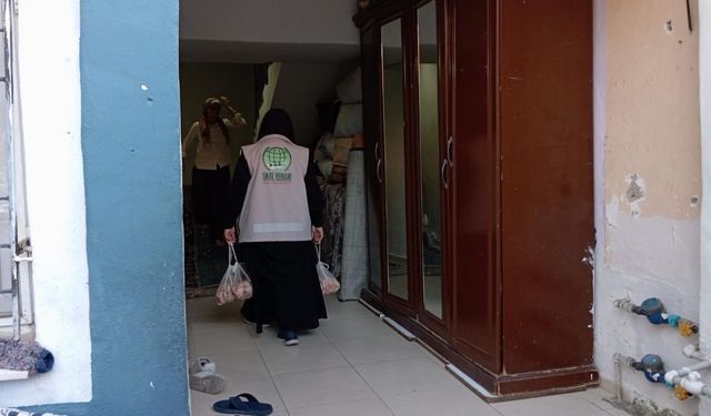 Tarsus Umut Kervanı'ndan ihtiyaç sahibi ailelere beyaz et desteği