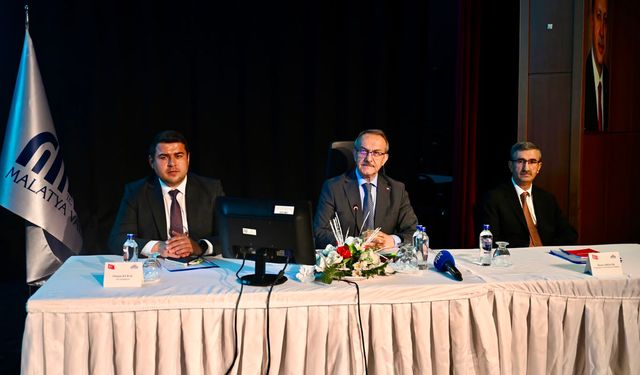 Vali Yavuz'dan ağır hasarlı yapıların kullanılmasını savunanlara tepki