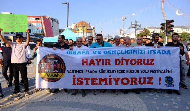 Van Sivil Dayanışma İnsiyatifi: Milyonlar konserlere değil, kalıcı yatırımlara harcansın