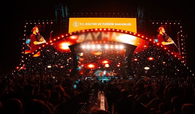 Van'daki STK'lardan Kültür Yolu Festivali'ne tepki: Konserler gençleri ifsada sürüklüyor