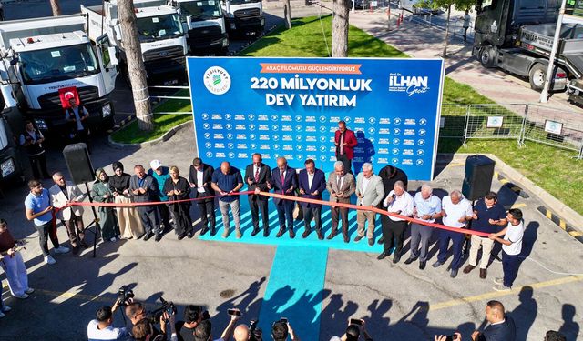 Yeşilyurt Belediyesi araç filosunu yeni iş makinalarıyla güçlendirdi