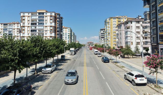 Büyükşehir Belediyesinden yeşil alan ve peyzaj çalışması
