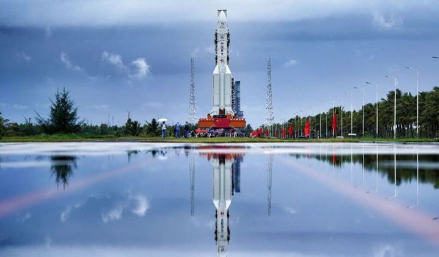 Çin'in Ay'ın güney kutbunu araştırması planlanan Chang'e-7 misyonu ertelendi