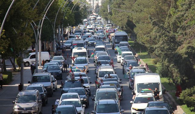 Filistin Konvoyu Diyarbakır'da şehir turu attı