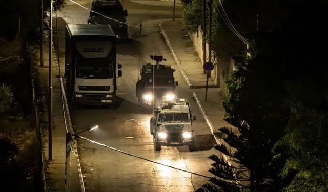 İşgalciler Batı Şeria ve Kudüs'te 7 Filistinliyi esir aldı