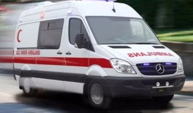 İstanbul'da iki araç çarpıştı: 4'ü ağır, 6 yaralı