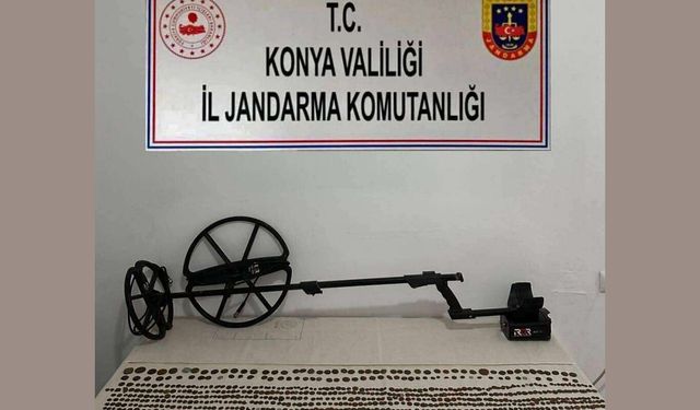 Konya'da tarihi eser operasyonu: 764 sikke ele geçirildi