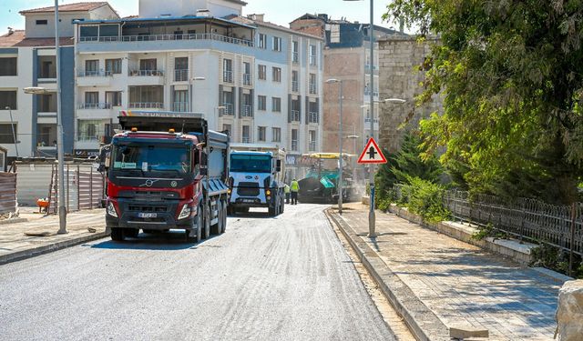 Malatya'da 95 noktada yol çalışması sürüyor