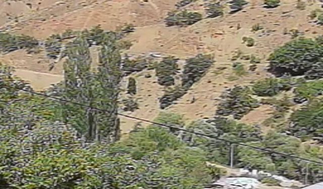 Malatya'da hafif ticari araç şarampole yuvarlandı: 2 yaralı