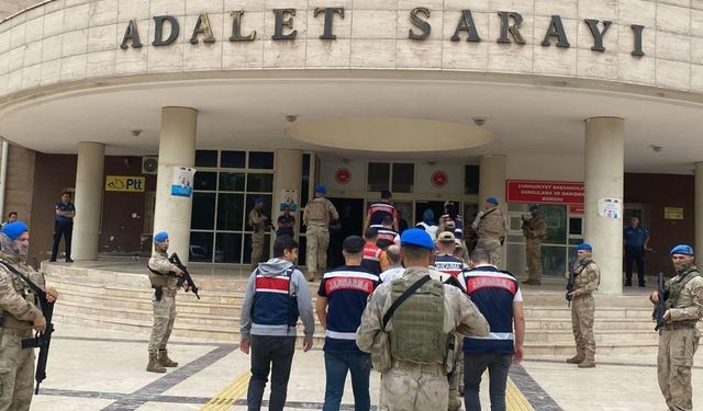 Şanlıurfa'da göçmen kaçakçılığı operasyonu: 10 organizatör hakkında işlem