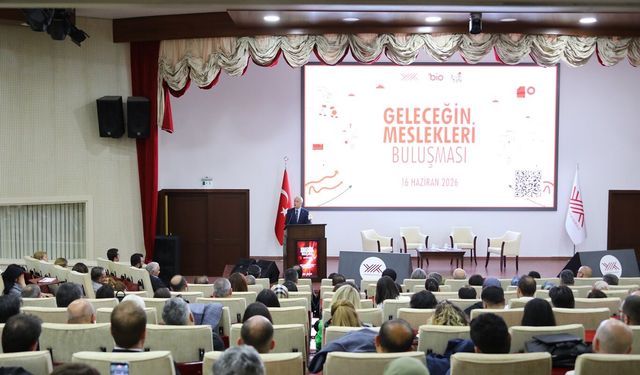 Üniversiteler 'geleceğin mesleklerini' Bilim Kafelerde anlatıyor
