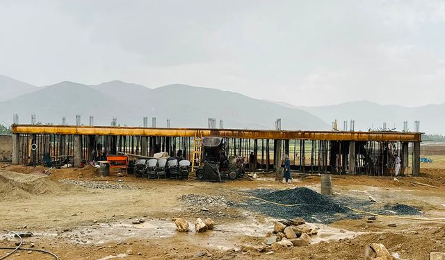 Yetimler Vakfı'ndan Afganistan'da umut inşası: Yetimhane kompleksinin ikinci etabında sona doğru