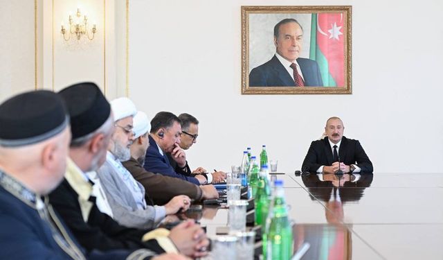 Aliyev: Dinimize ve İslam dünyasına karşı ilan edilmemiş bir savaş yürütülüyor