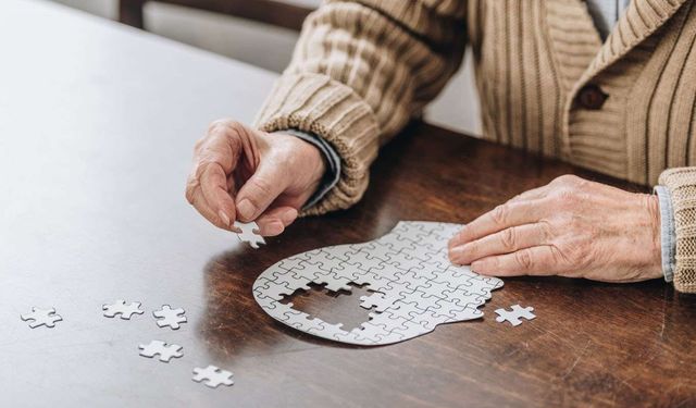 Demans vakalarının 2050'de 139 milyona ulaşması bekleniyor