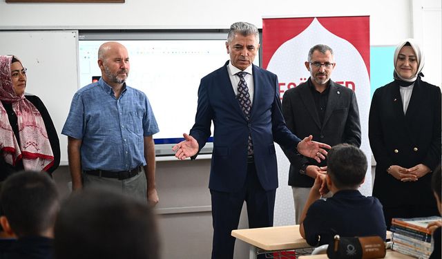 Eyüpsultan'da imam hatip öğrencilerine 'Aramıza Hoş geldin' hediyesi