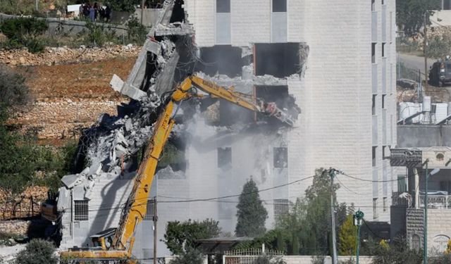 Filistinlilere ait ev ve yapılar yıkılıyor: Yerinden etme baskısı sürüyor