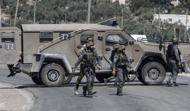 İşgalciler Tubas ve Tammun'a baskın düzenledi: 86 yaşındaki Filistinli ve kızı alıkonuldu