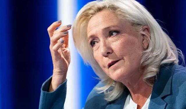 Le Pen'den Fransa'ya nükleer uyarı 