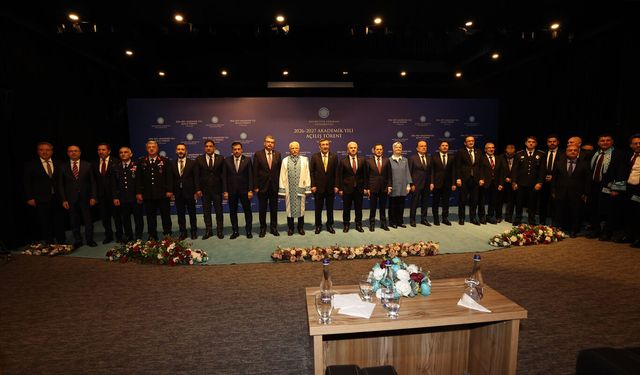 NEÜ'de 2026-2027 akademik yılı Cevdet Yılmaz'ın katılımıyla başladı