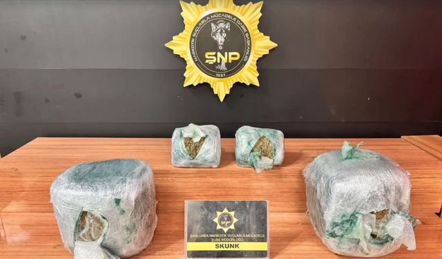 Şanlıurfa'da yolcu otobüsünde 17 kilo 300 gram uyuşturucu ele geçirildi