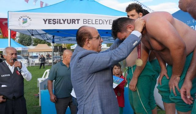 21. Uluslararası Turgut Özal Karakucak Güreşleri'nde başpehlivan belli oldu