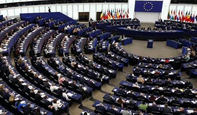 AKPM'de UCM'ye destek kararı 