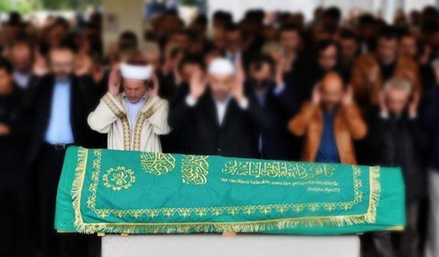 Cenaze Namazı Kaç Rekat? Nasıl Kılınır?