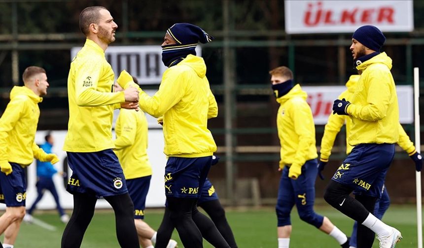Yeni Yıldızlarla Güçlendirildi: İşte Fenerbahçe'nin Avrupa Konferans Ligi Kadrosu