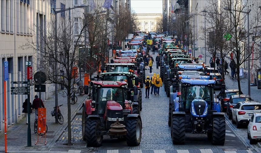 Avrupa'da Çiftçiler Neden Protesto Ediyor? - 3 Soruda Özet