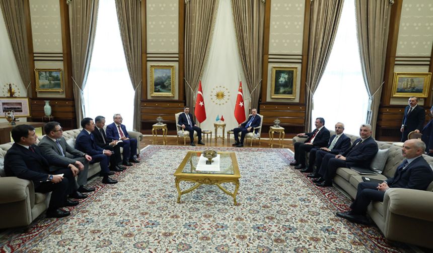 Cumhurbaşkanı Erdoğan, Kazakistan Başbakanı Bektenov ile görüştü 