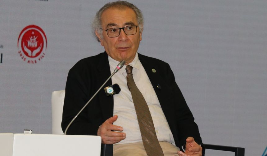 Prof. Dr. Tarhan: İyilik yapmak, çift taraflı bir mutluluk kaynağıdır