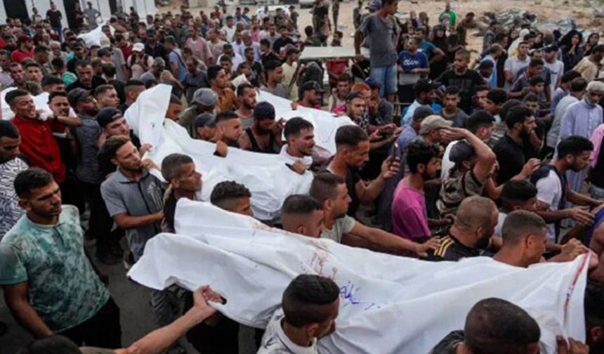 Gazze'de şehit sayısı 57 bin 823'e yükseldi 