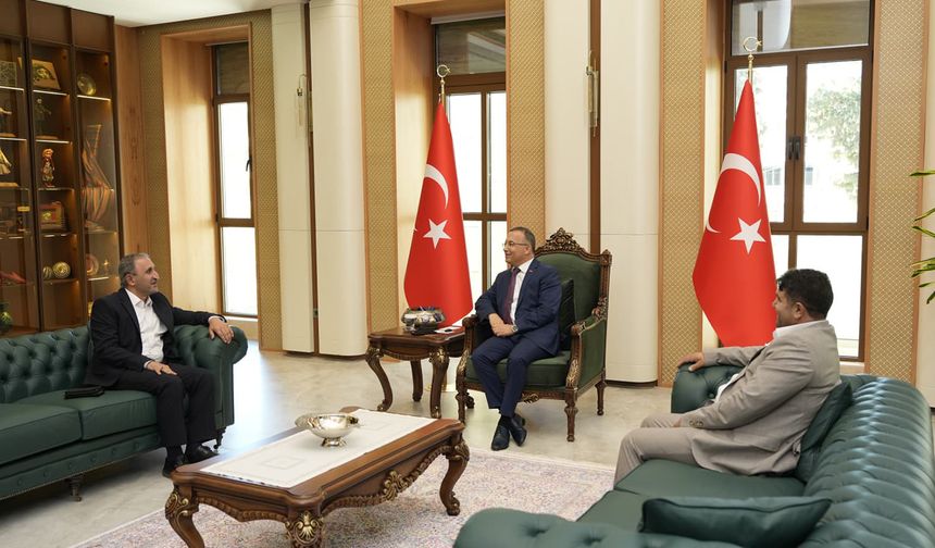 HÜDA PAR Milletvekili Demir'den Vali Çeber'e ziyaret