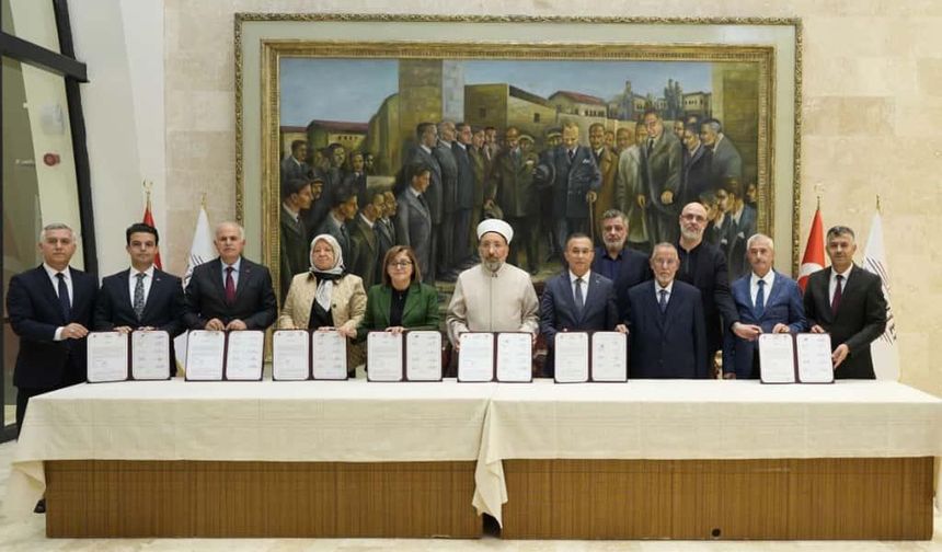 Gaziantep'te Kur'an eğitim merkezi ve cami için protokol imzalandı