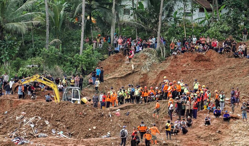 Endonezya'da sel felaketi: Can kayıpları artıyor