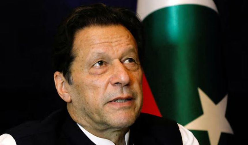 Eski Pakistan Başbakanı İmran Han'a 17 yıl hapis cezası 