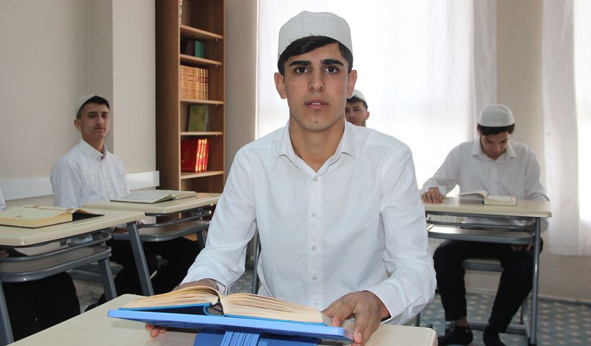 95 günde hafız oldu