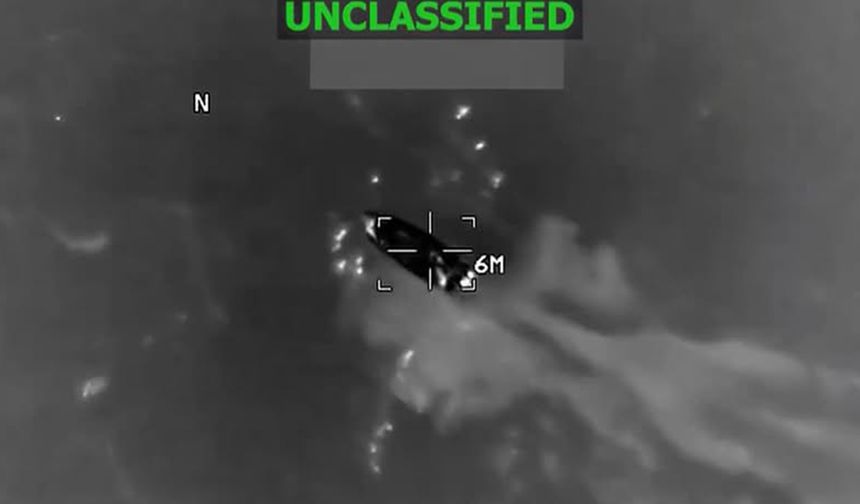 ABD ordusu Karayipler'de bir tekneye saldırdı: 3 ölü