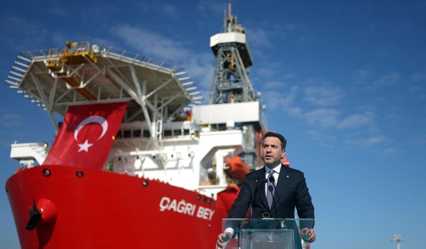 Bakan Bayraktar: Çağrı Bey sondaj gemisi Somali’ye uğurlandı