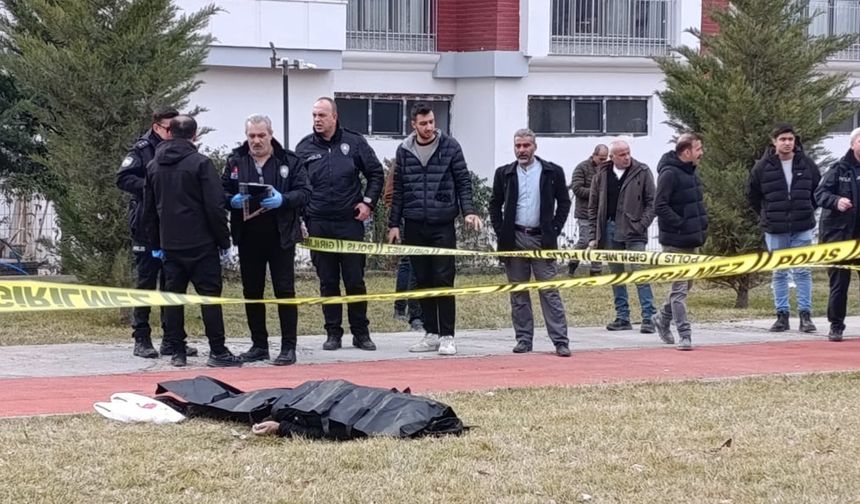 Ekmek almaya giderken kalp krizi geçirerek hayatını kaybetti 