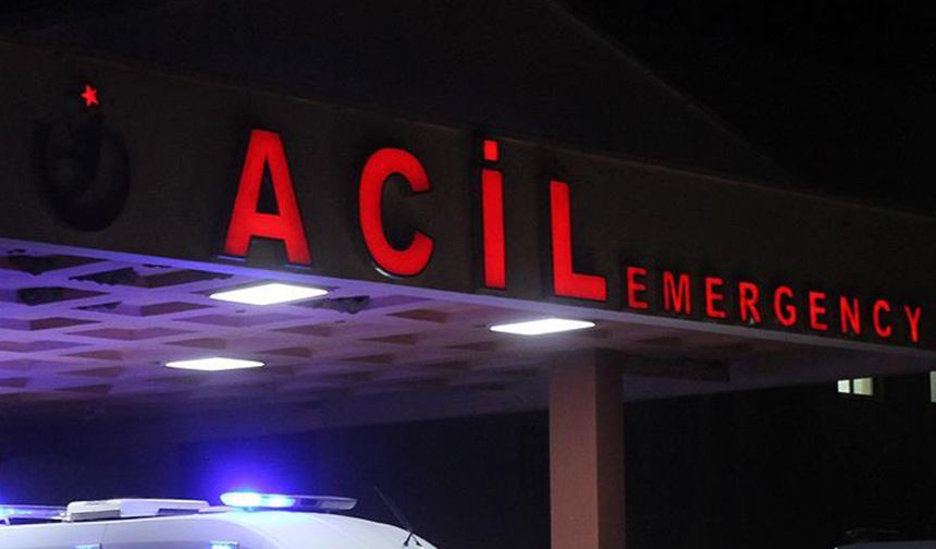Hatay'da iki otomobil çarpıştı: 4 yaralı