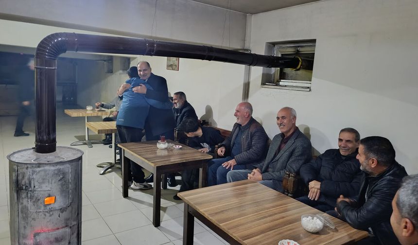 HÜDA PAR Bingöl İl Teşkilatı üyeleri teravih sonrası ziyaretlerde bulundu