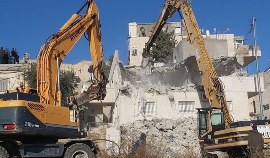 Kudüs Yahudileştiriliyor: Ebu Dis'te 23 yapı hedefte