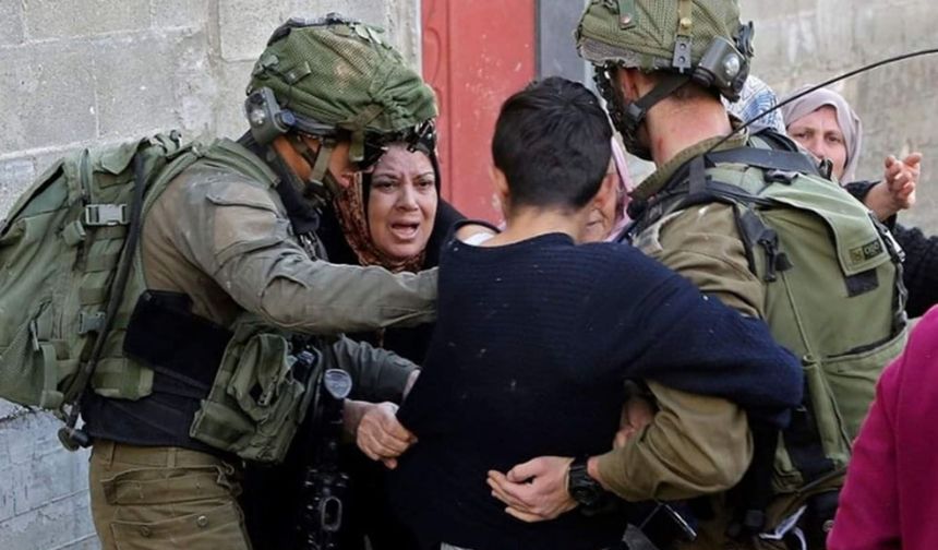 Sadece "Hayırlı Ramazanlar" demek katliam ve soykırımın üstünü örtmüyor