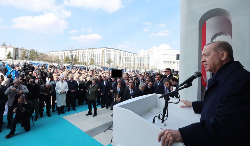 Cumhurbaşkanı Erdoğan: Şehirler camiler etrafında şekillenir