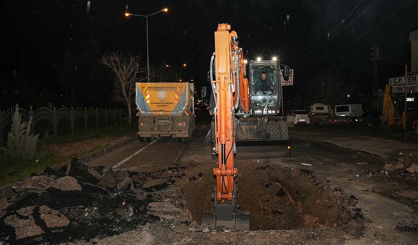 Diyarbakır’da çöken yolun sebebi ortaya çıktı