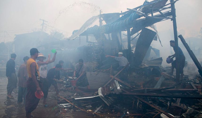 Myanmar’da orduya ait savaş uçakları sivilleri bombaladı: 25 can kaybı