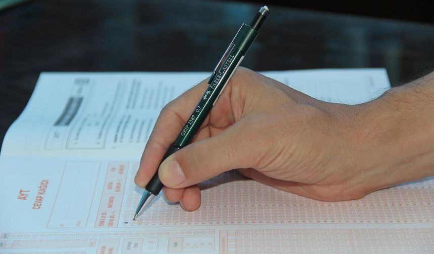 Yükseköğretim Kurumları Sınavı için 2 milyon 425 bin 560 aday başvuru yaptı